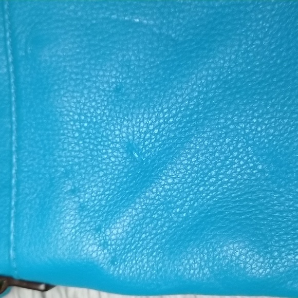 GUC Michael Kors Summer Blue Crossbody Bag - Picture 4 of 15